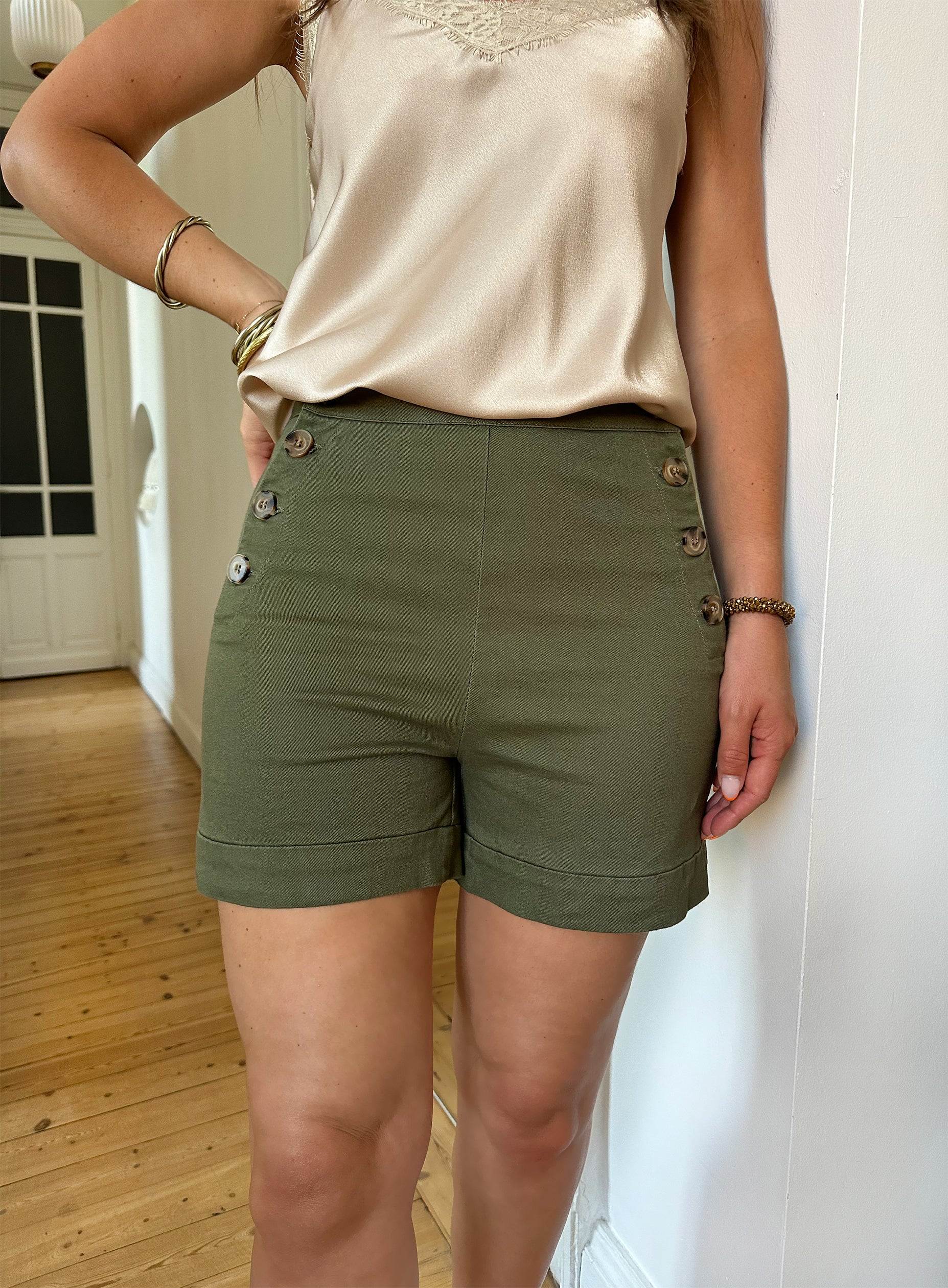 Short Tom Kaki